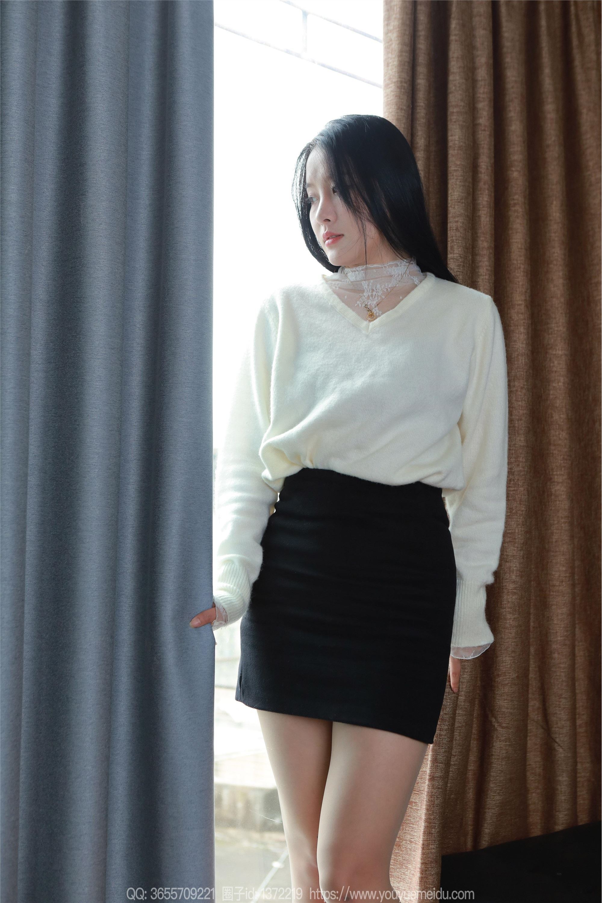 IESS异思趣向  2025.03.03 丝享家 1991 婉萍《酒杯美腿》